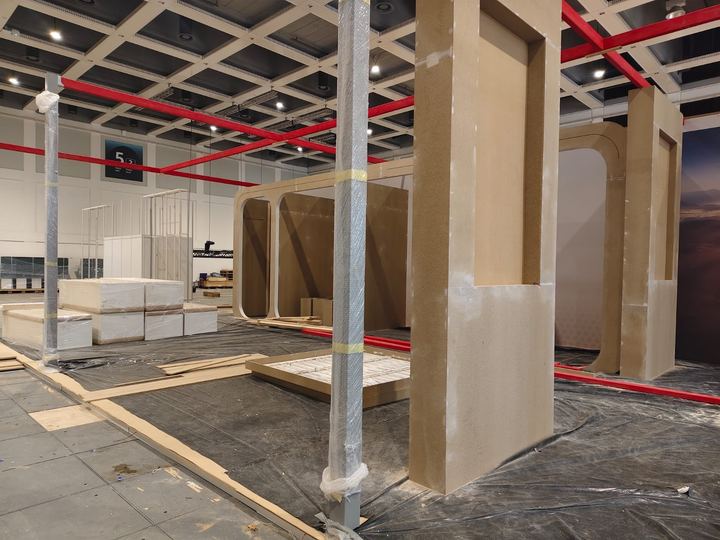 Stand under construction in the exhibition hall